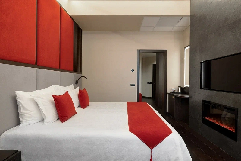 Джуниор сюит с террасой Стихия огня (204, 206)